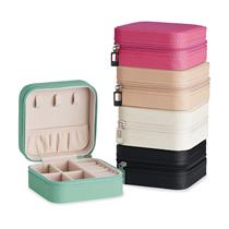 Porta Joias em Couro Sintético - D1618